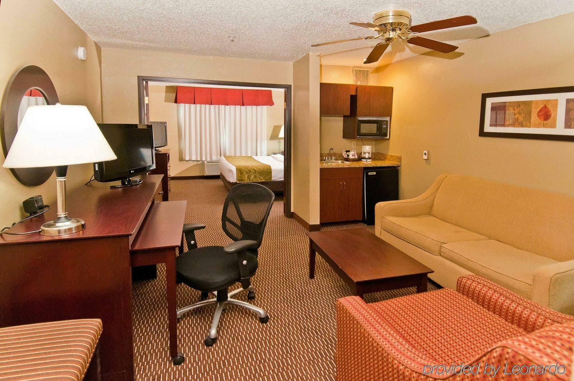 Quality Suites Addison-Dallas Luaran gambar